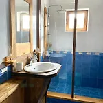 Guest house Family Byalata Kashta 3*