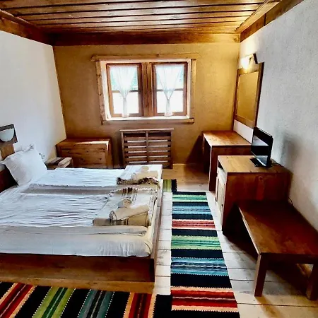 Guest house Family Byalata Kashta Kovacevica