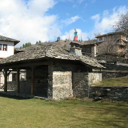 Guest house Family Byalata Kashta Kovacevica