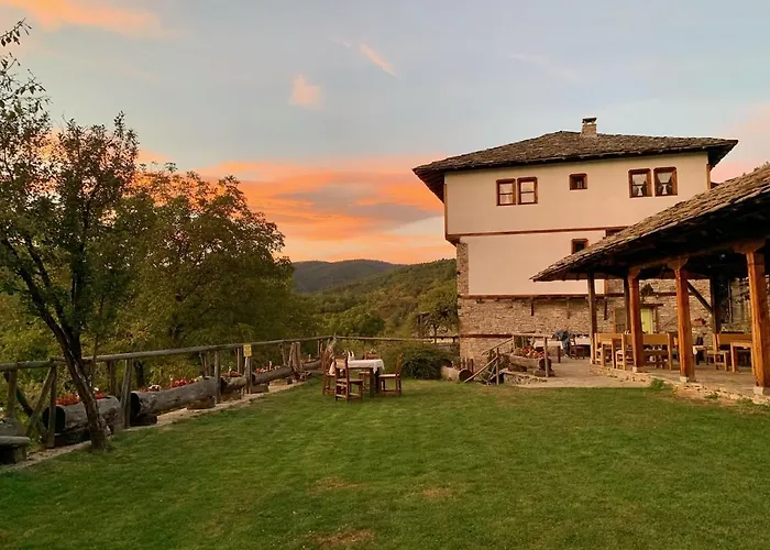 Family Byalata Kashta 3*