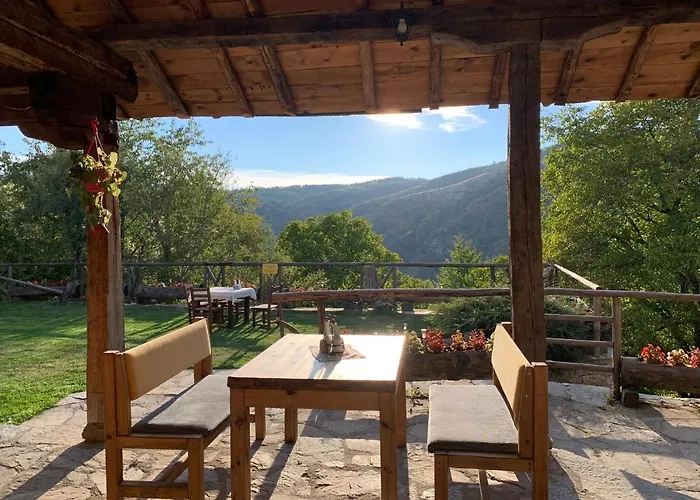 ゲストハウス Family Byalata Kashta