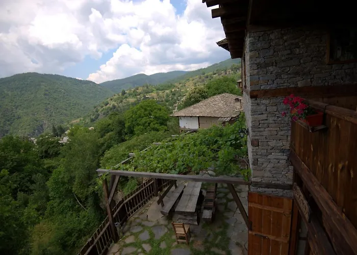 Guest house Family Byalata Kashta Kovacevica