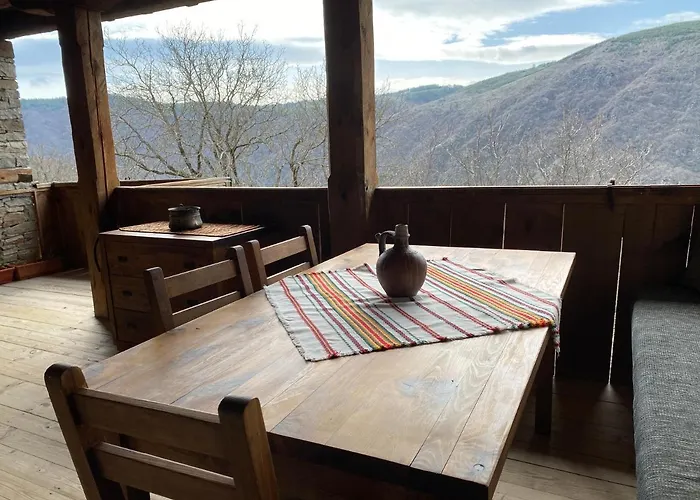 Family Byalata Kashta 3*