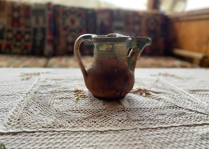 ゲストハウス Family Byalata Kashta 3*