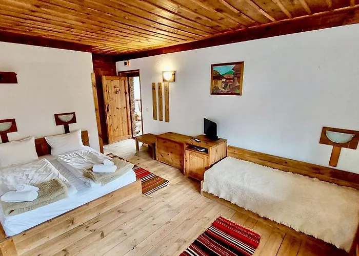 Family Byalata Kashta 3*