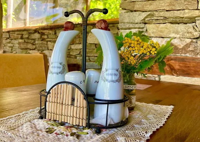 Family Byalata Kashta