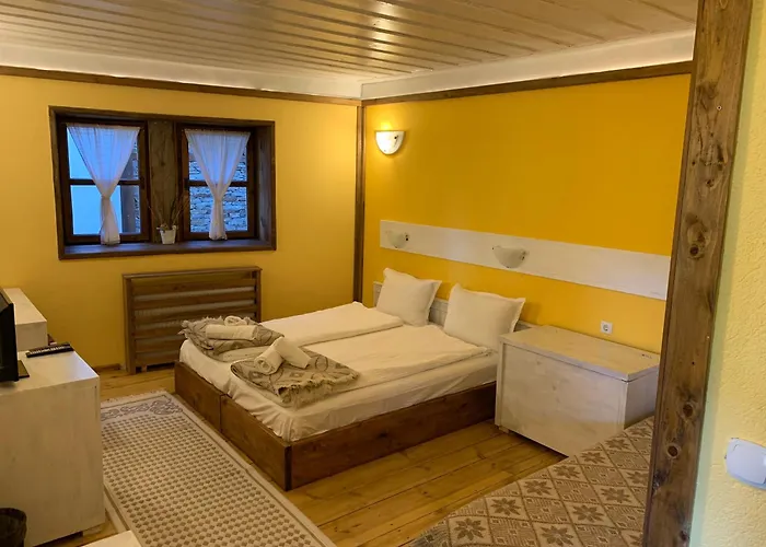 Family Byalata Kashta 3*