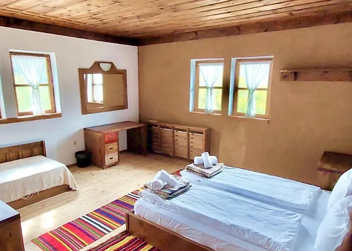 Guest house Family Byalata Kashta Kovacevica