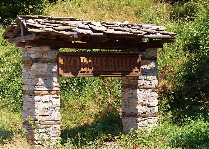 ゲストハウス Family Byalata Kashta Kovačevica