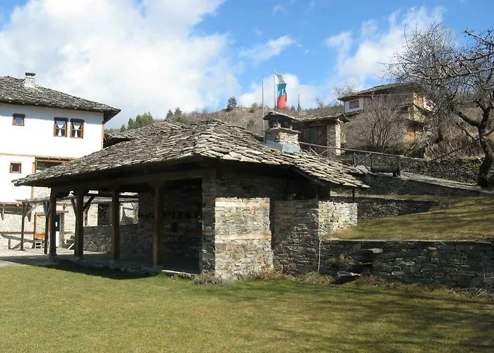 Guest house Family Byalata Kashta Kovacevica